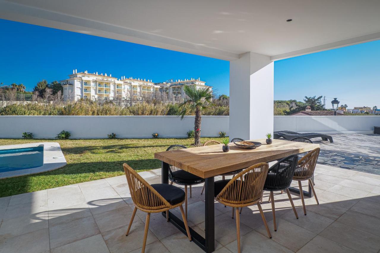 Villa moderne proche de la mer Manilva Eksteriør bilde