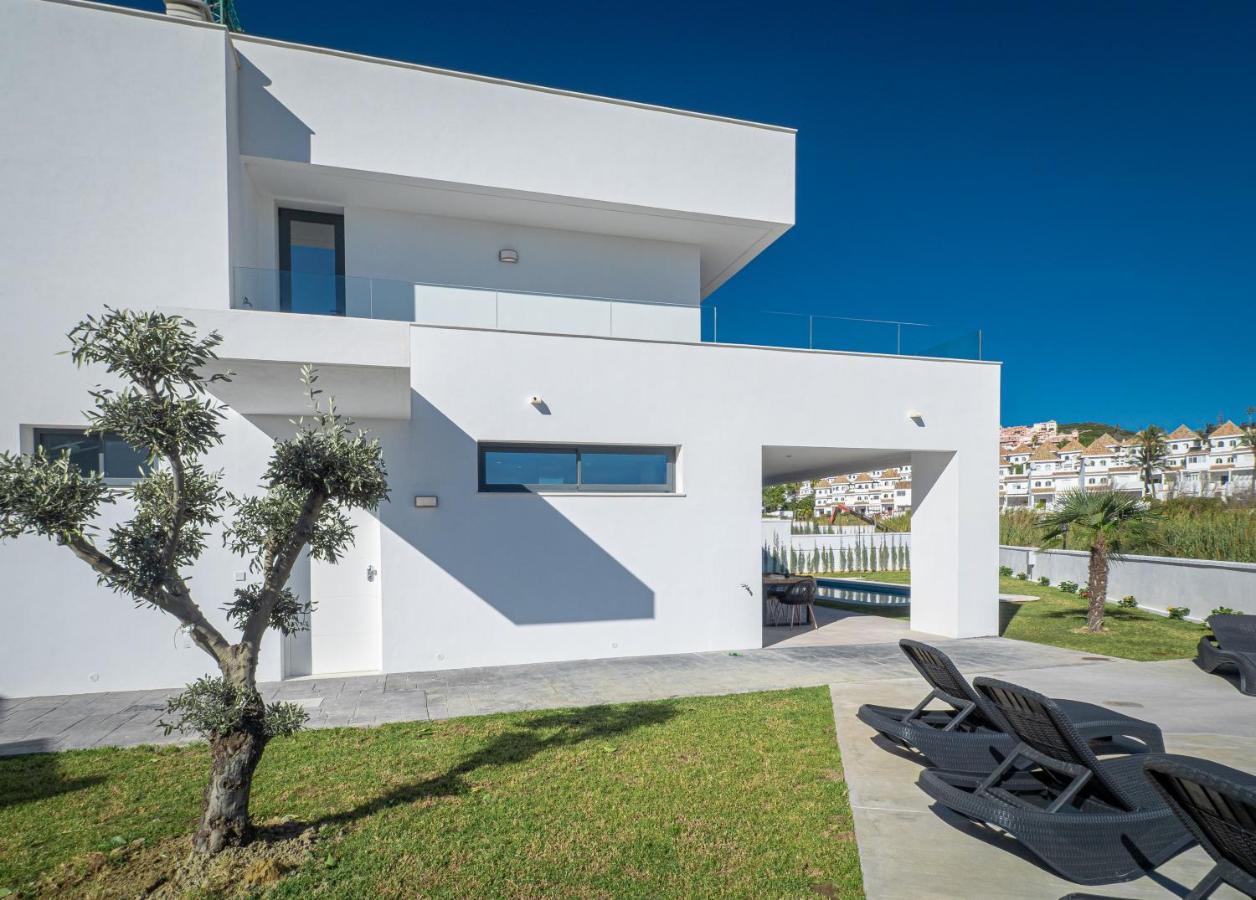Villa moderne proche de la mer Manilva Eksteriør bilde